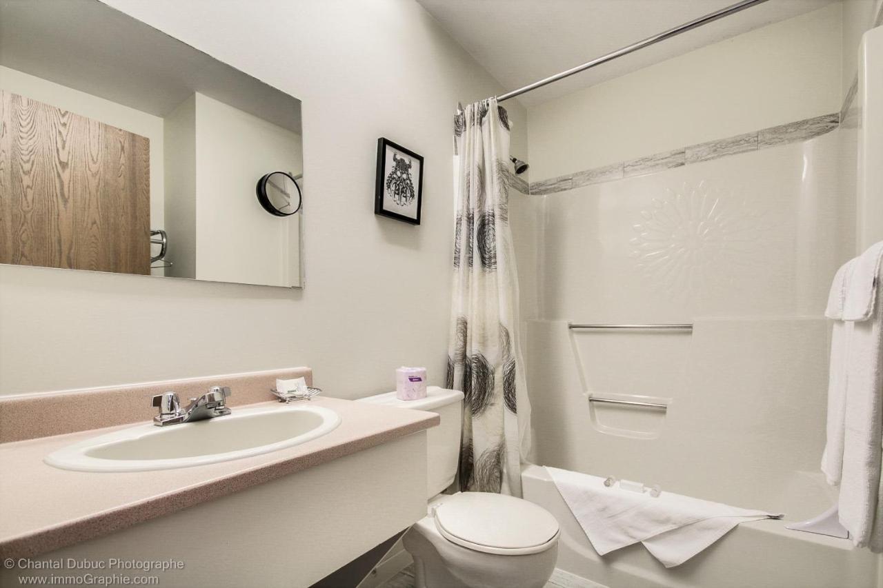 Auberge Motel Drakkar Shawinigan Exterior photo